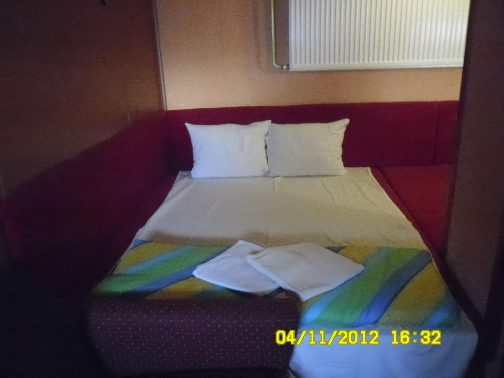 Family Top Rooms Bela Lada Sobe Νόβι Σαντ Δωμάτιο φωτογραφία